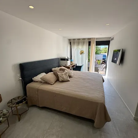 Havre De Paix Avec Prestige Cannes Luxe, Piscine Chauffee, Alarme, Cameras Parking Privee 别墅 勒卡内